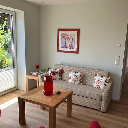 Ruhige Komfortwohnung Mit Terrasse Im Gruenen Appartement *