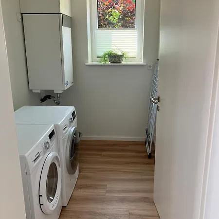 Appartement Ruhige Komfortwohnung Mit Terrasse Im Gruenen